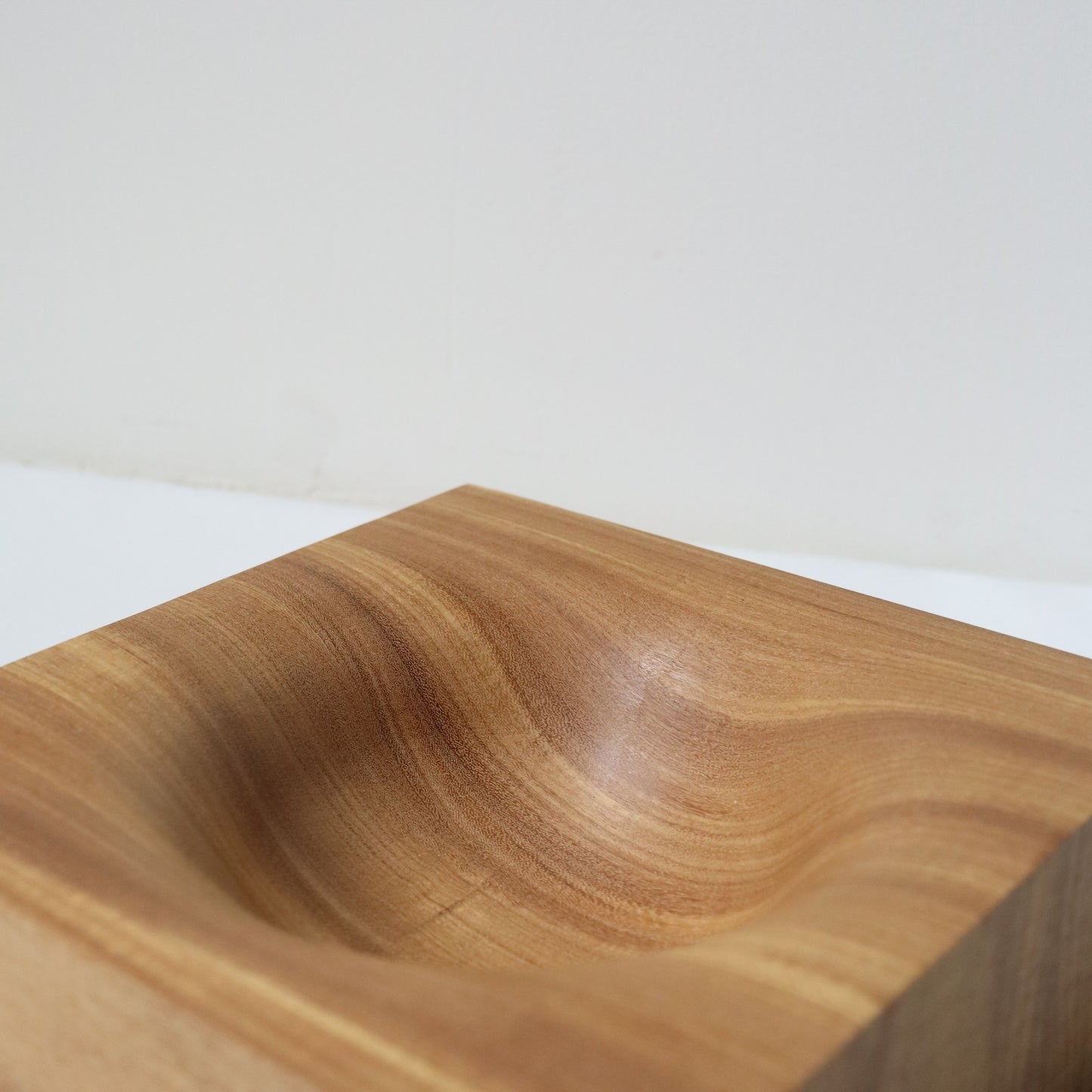 HANDTURNED VIDE PLATE