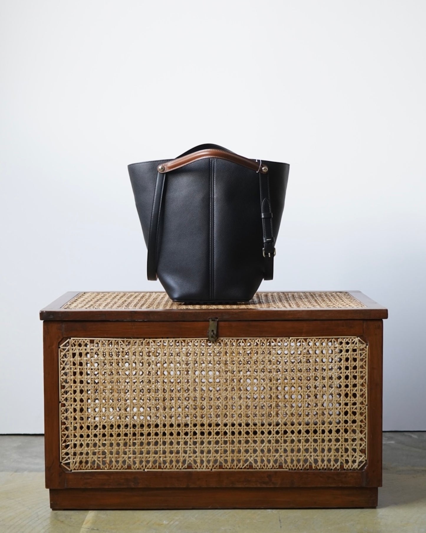 SB1WD0039 DRESS-AGE MEDIUM