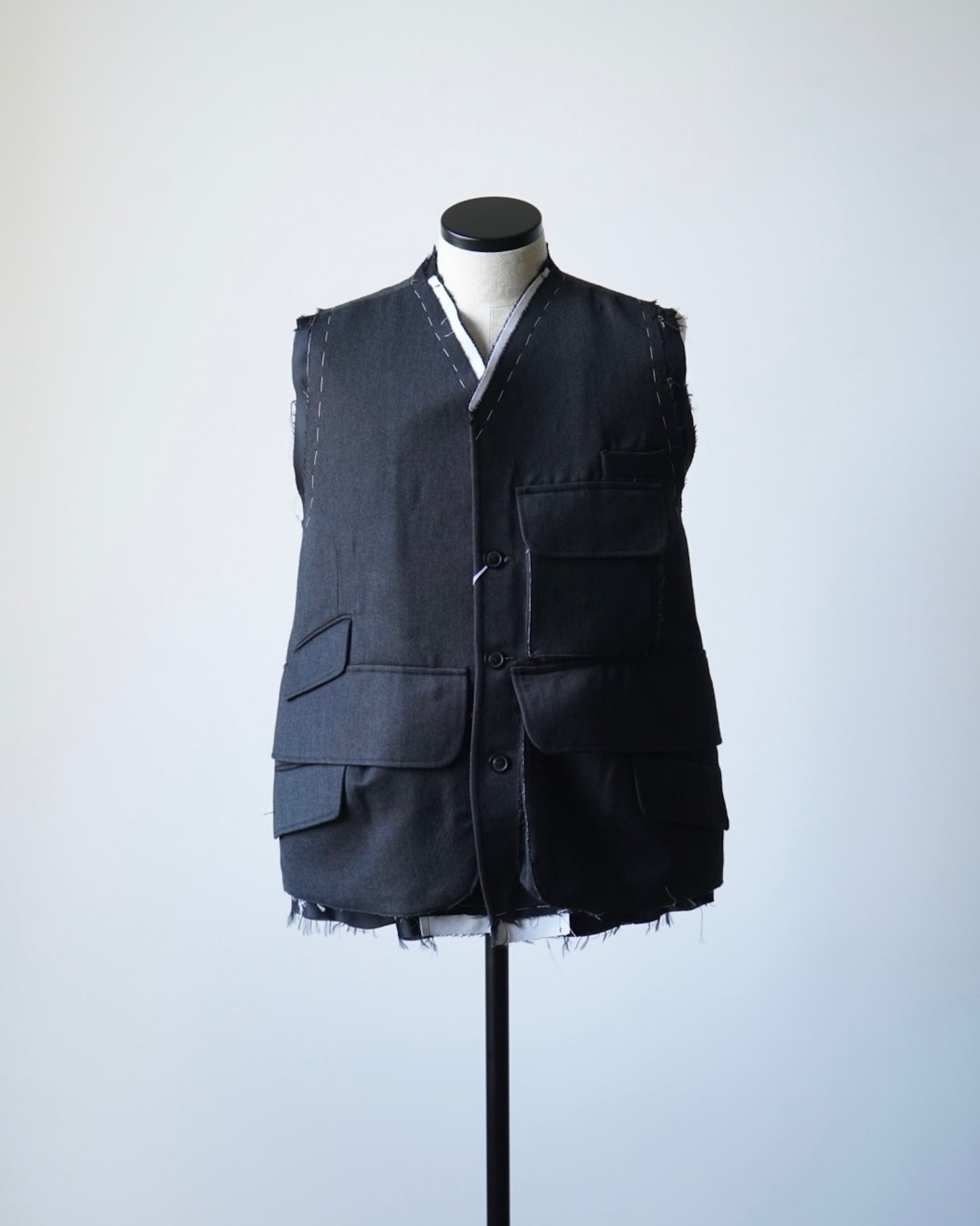 S50FB0109 SLEEVELESS WOOL JACKET