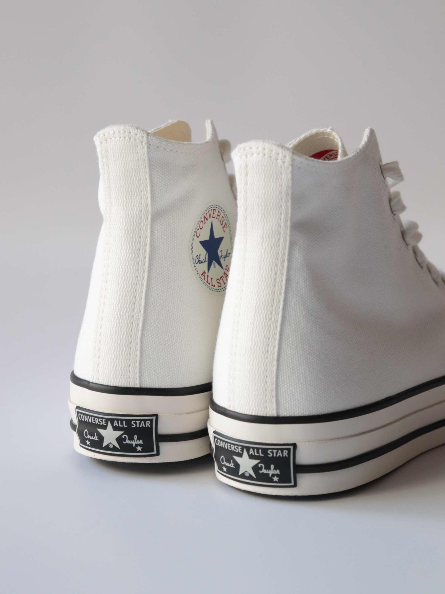 CHUCK TAYLOR CANVAS HI