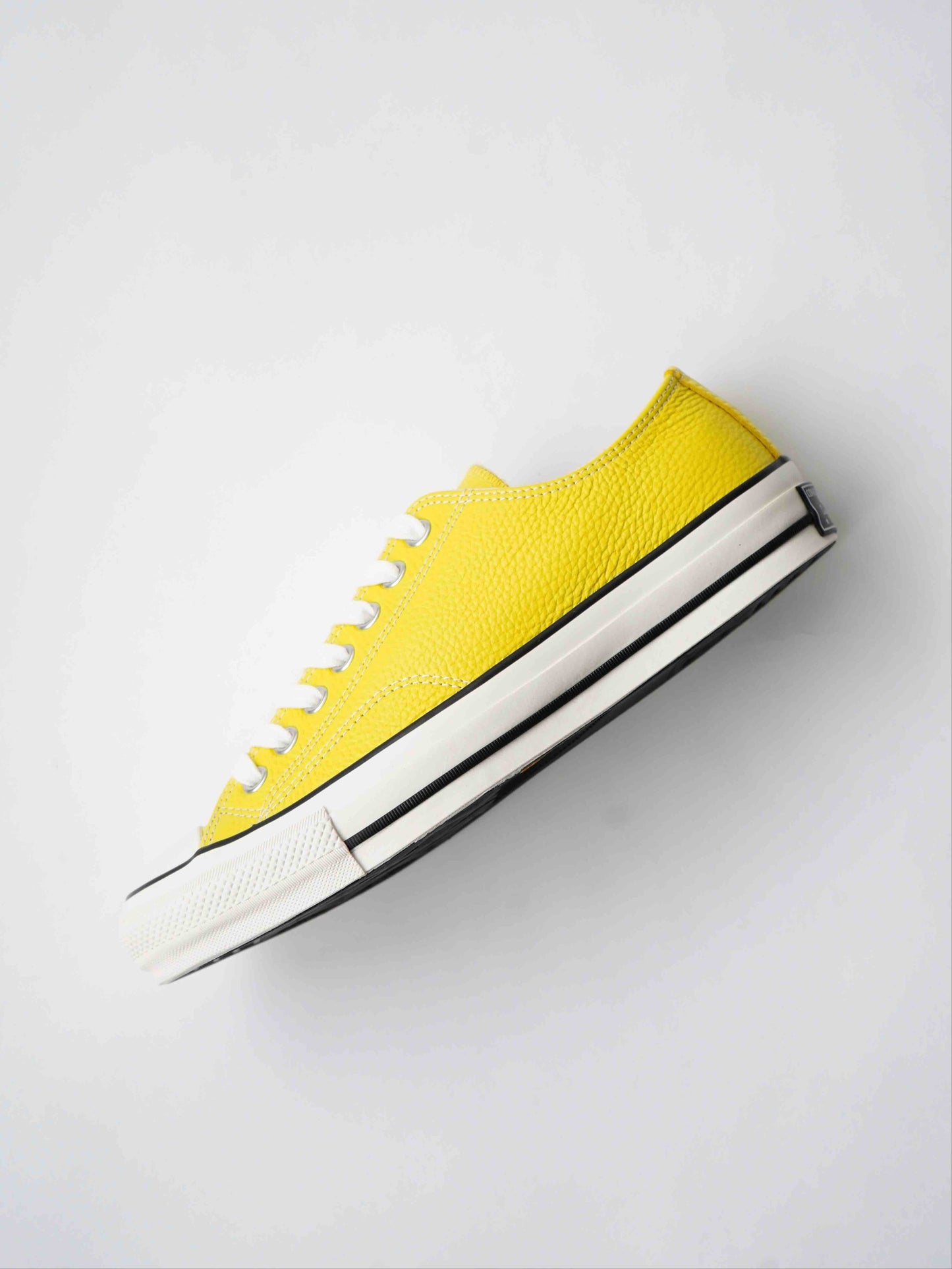 CHUCK TAYLOR LEATHER OX