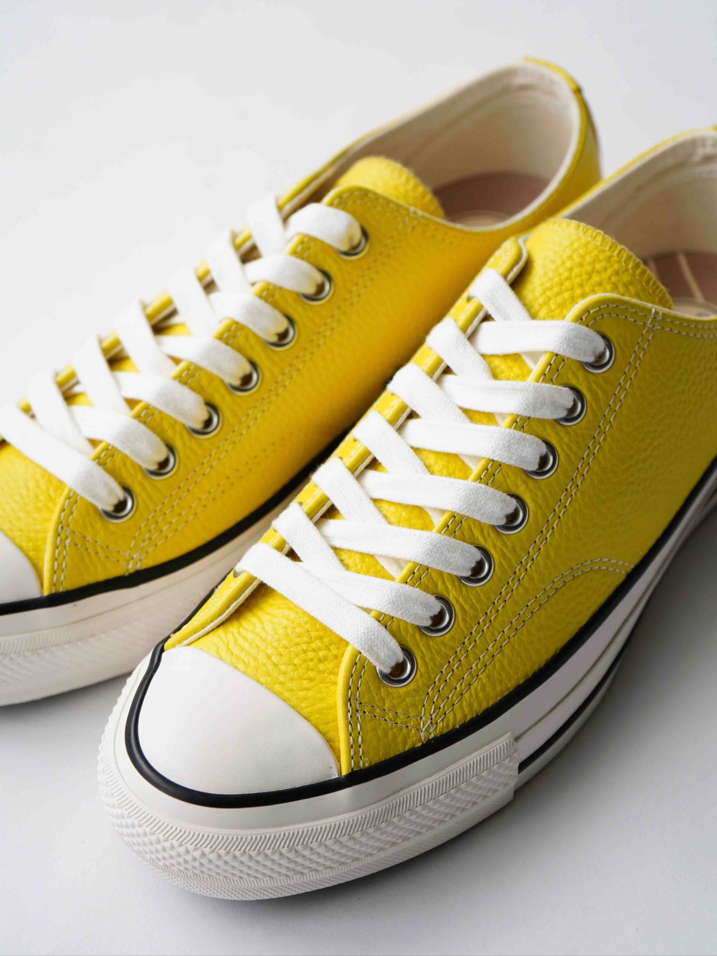 CHUCK TAYLOR LEATHER OX