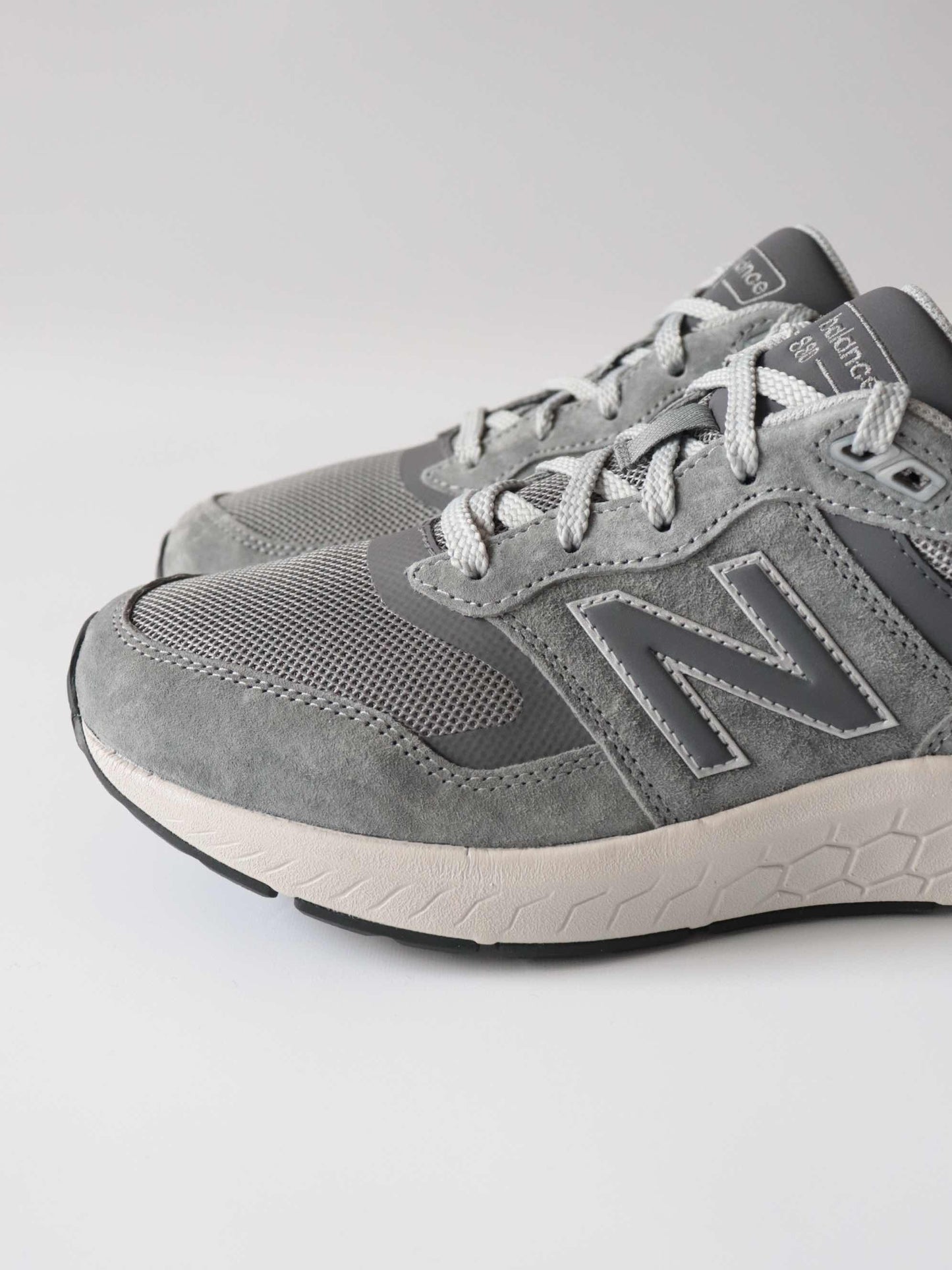 Walking Fresh Foam 880 v6