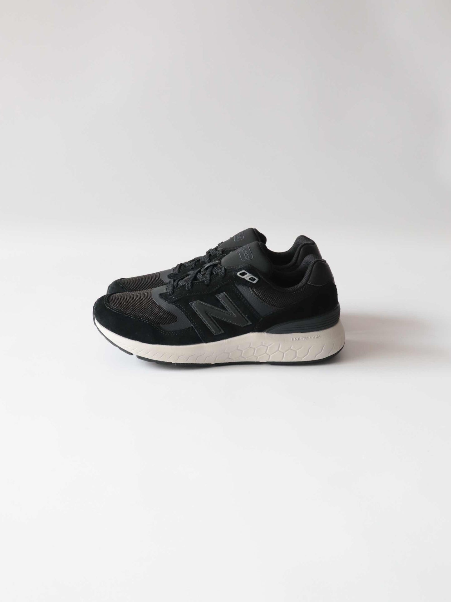 Walking Fresh Foam 880 v6