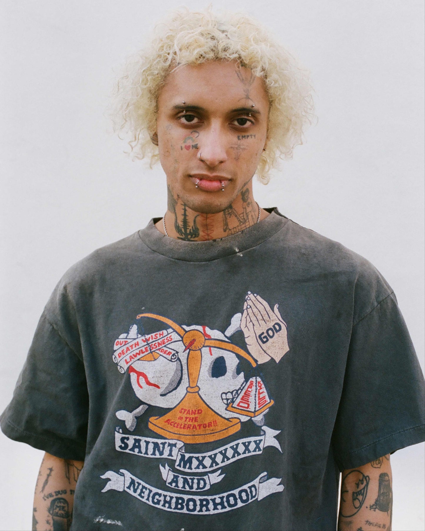 C68 NH_SS TEE STHD.PRAY