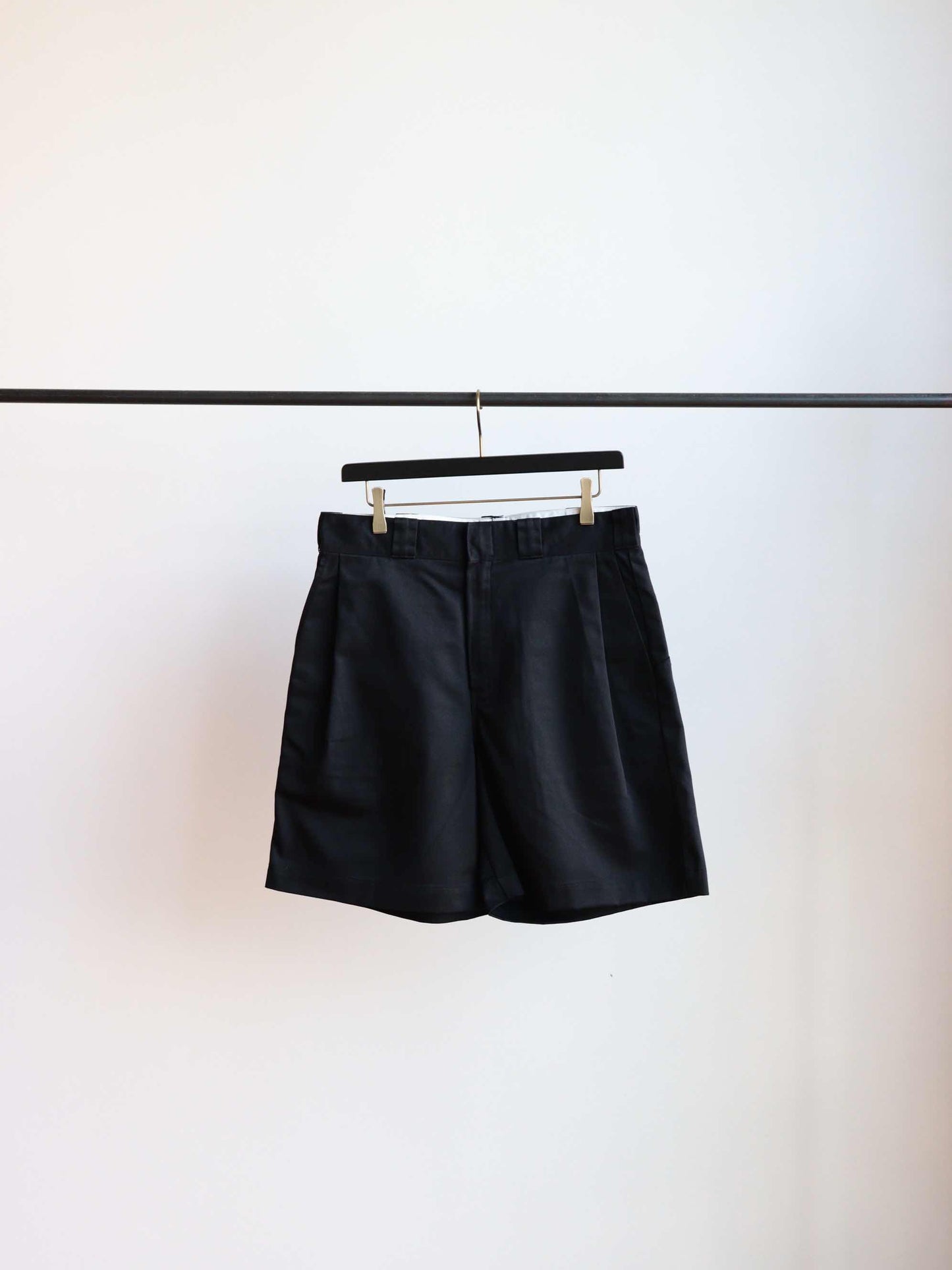 × Dickies HALF PANTS