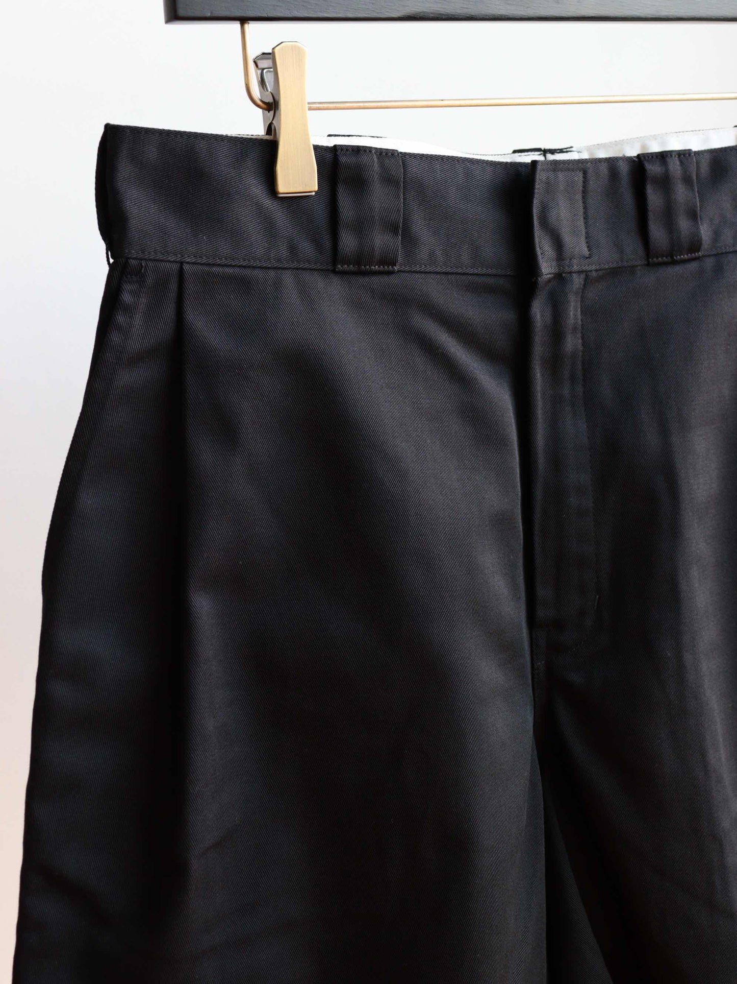 × Dickies HALF PANTS