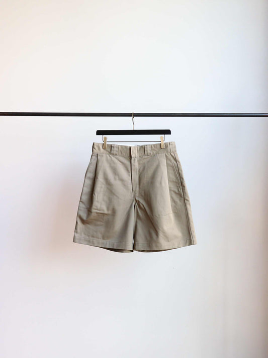 × Dickies HALF PANTS