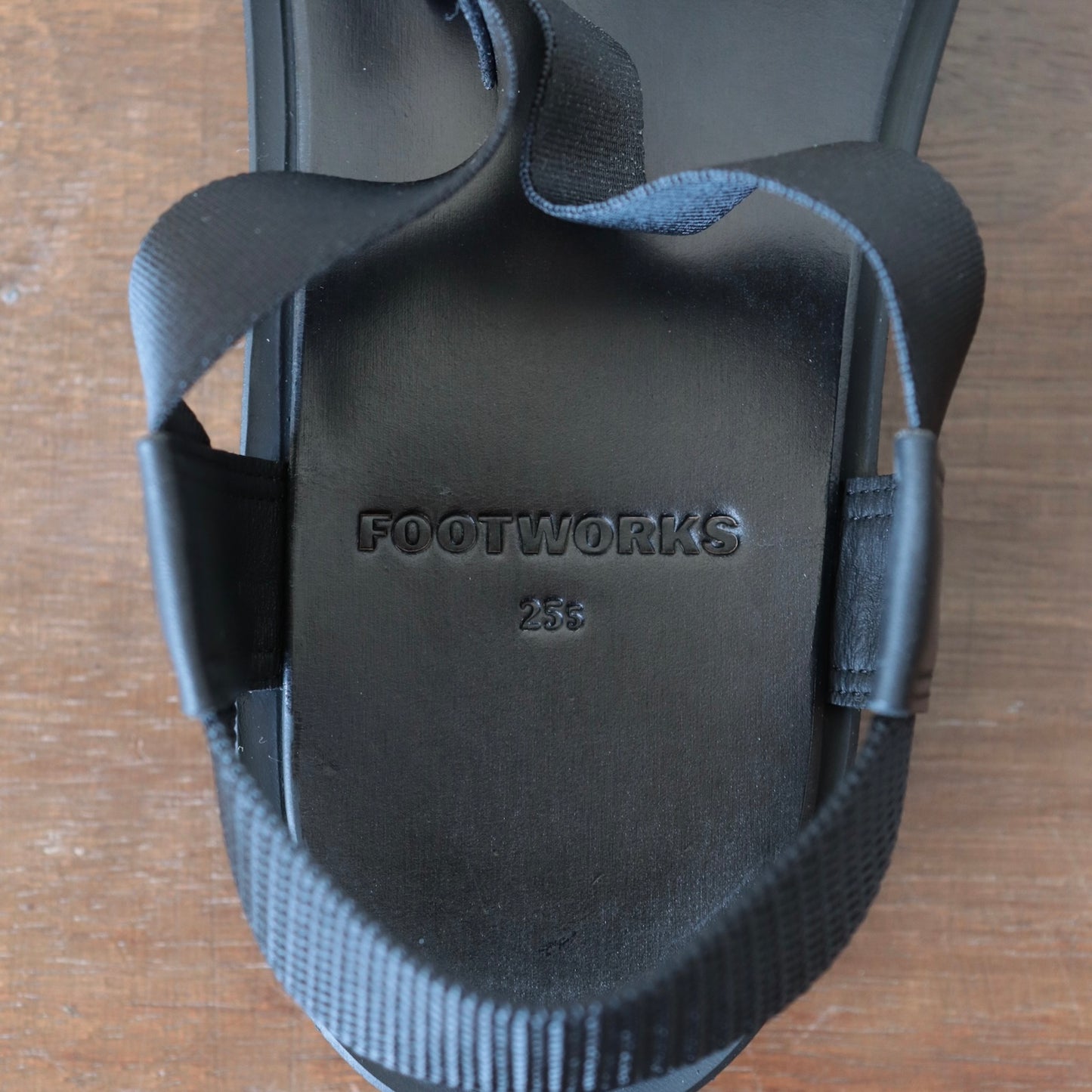 F01-0001 LEATHER SANDAL