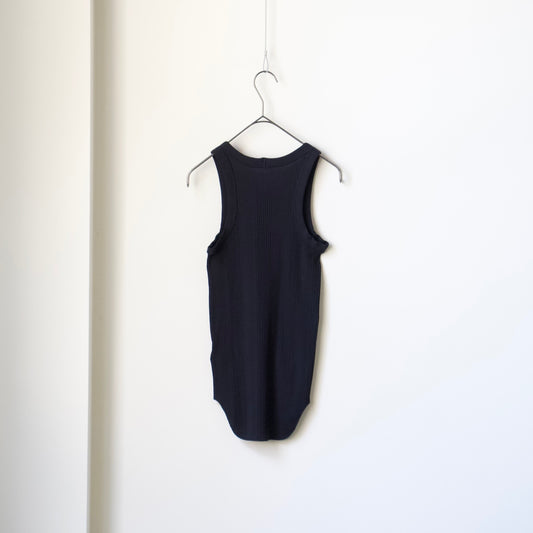 FUMIKA_UCHIDA / NEEDLE DRAWING TANK TOP