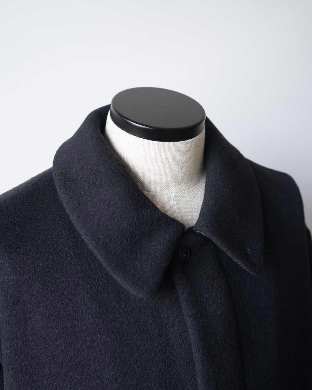 OVERSIZED COAT WITH LEATHER PATCH