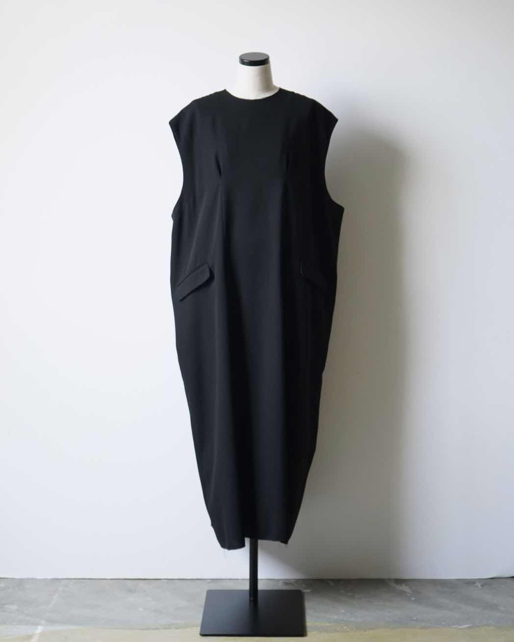 SLEEVELESS LONG DRESS