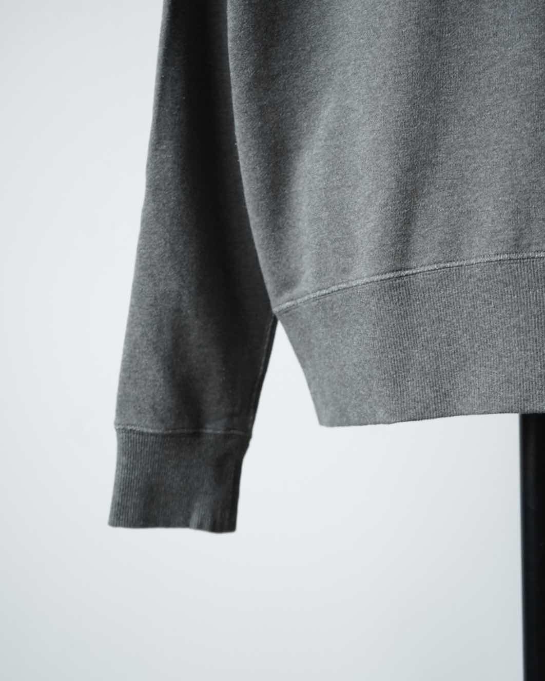 CREWNECK SWEATSHIRT
