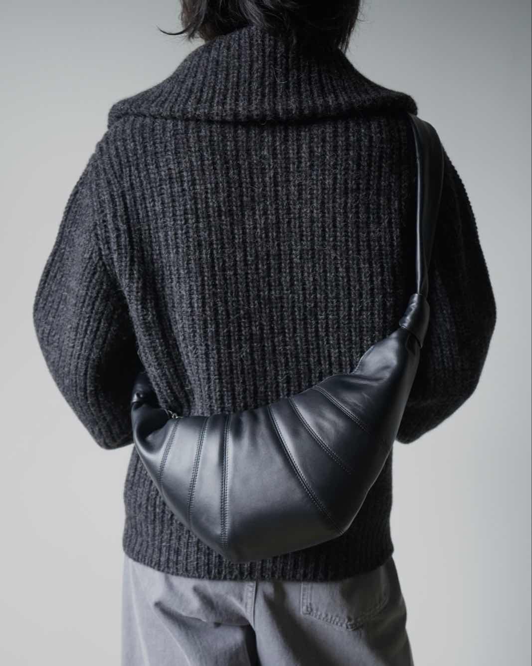 MEDIUM CROISSANT BAG