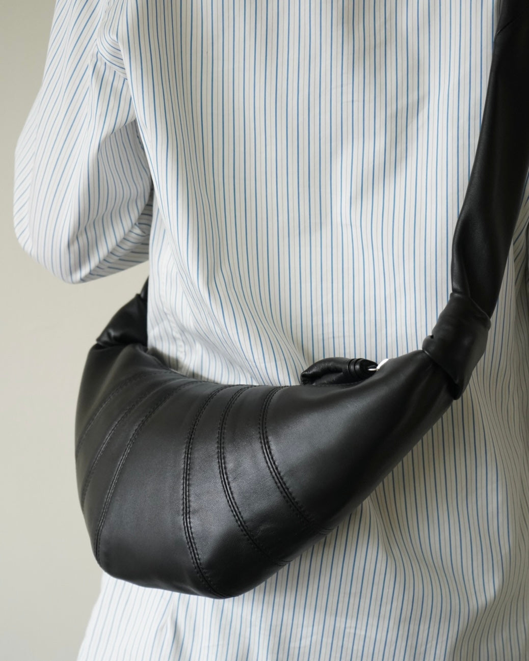 SMALL CROISSANT BAG