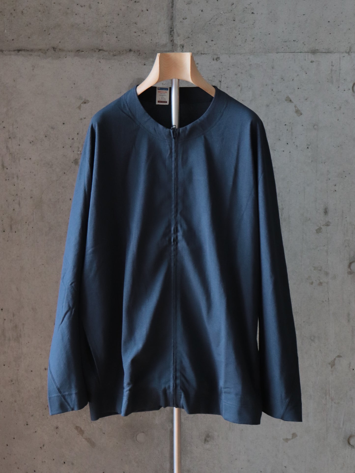 ×Champion CREW NECK CARDIGAN