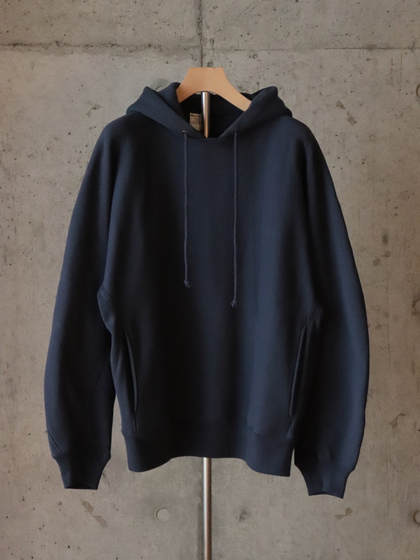 ×Champion HOODED SWEATSHIRT