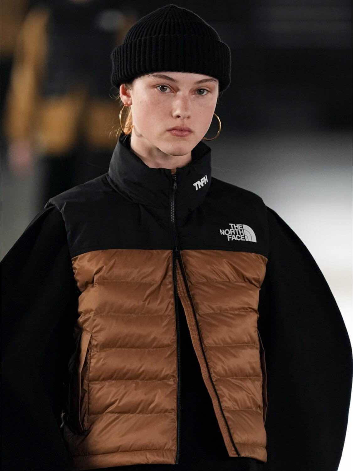 RIBBED KNIT WOOL BEANIE