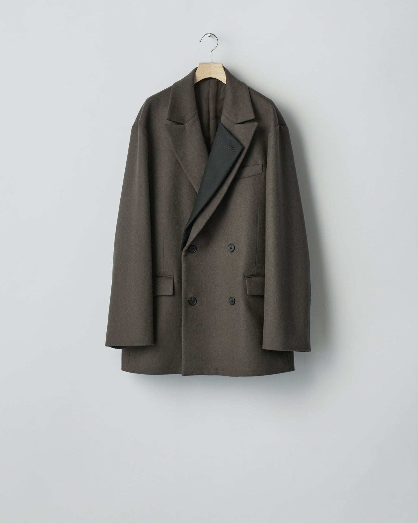 OVERSIZED DOUBLE LAPELLED JACKET