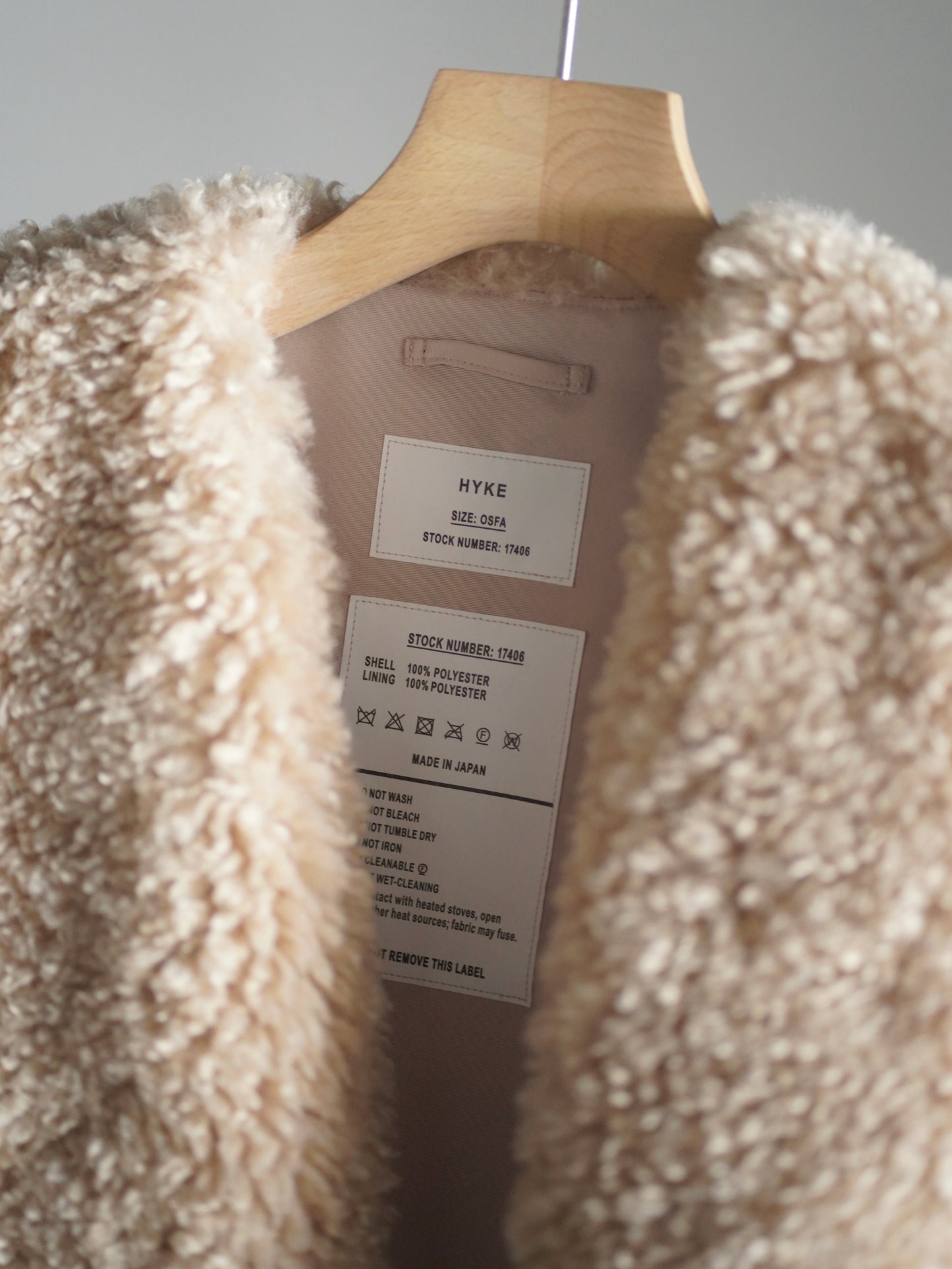 FAUX SHEARLING CROPPED VEST