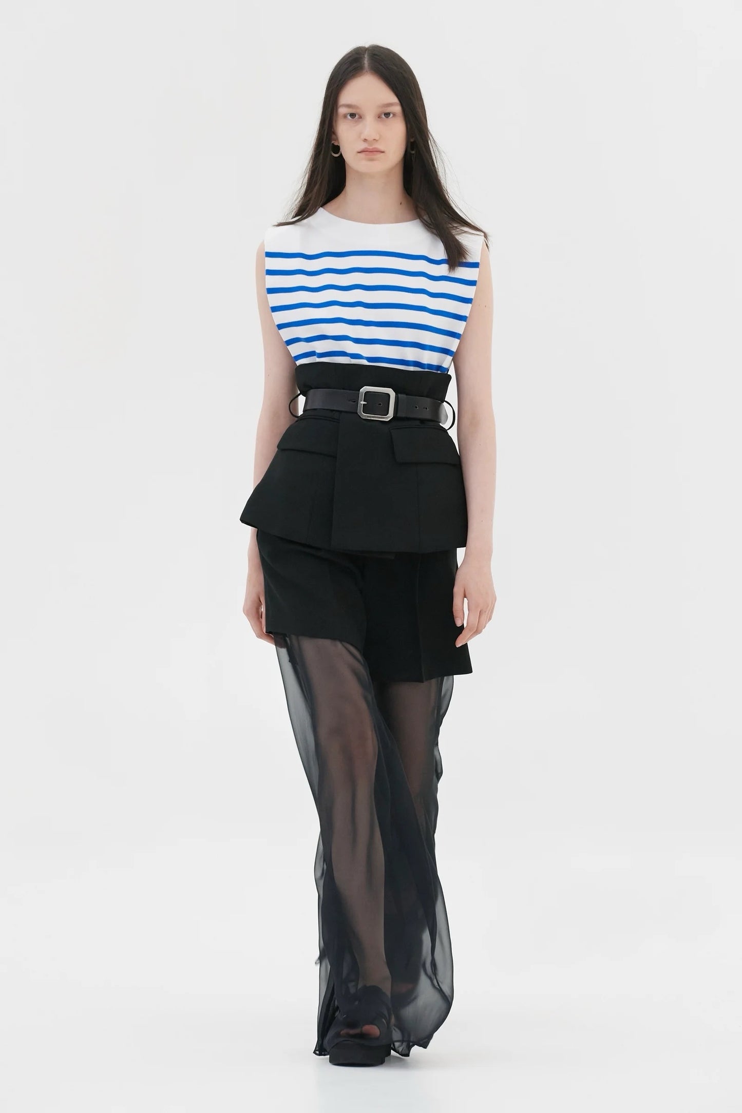 BASQUE SLEEVELESS SHIRT