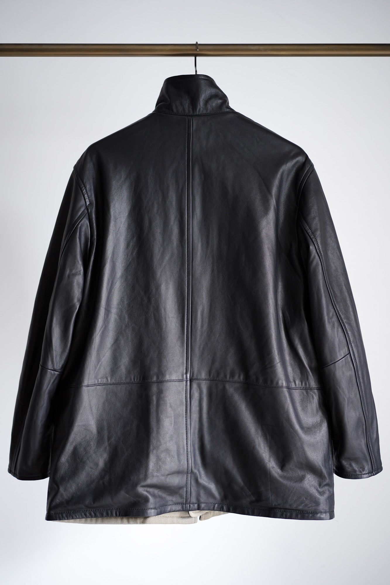 REVERSIBLE WOOL TWISTED TWILL / SHEEP LEATHER HALF COAT