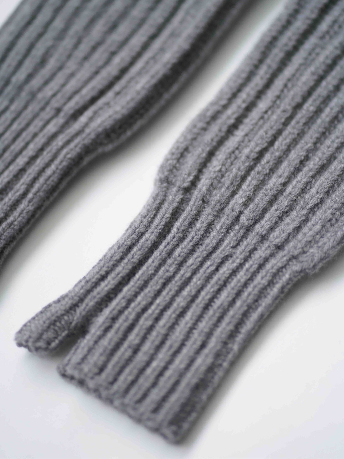 WOOL RIBBED ARM WARMERS