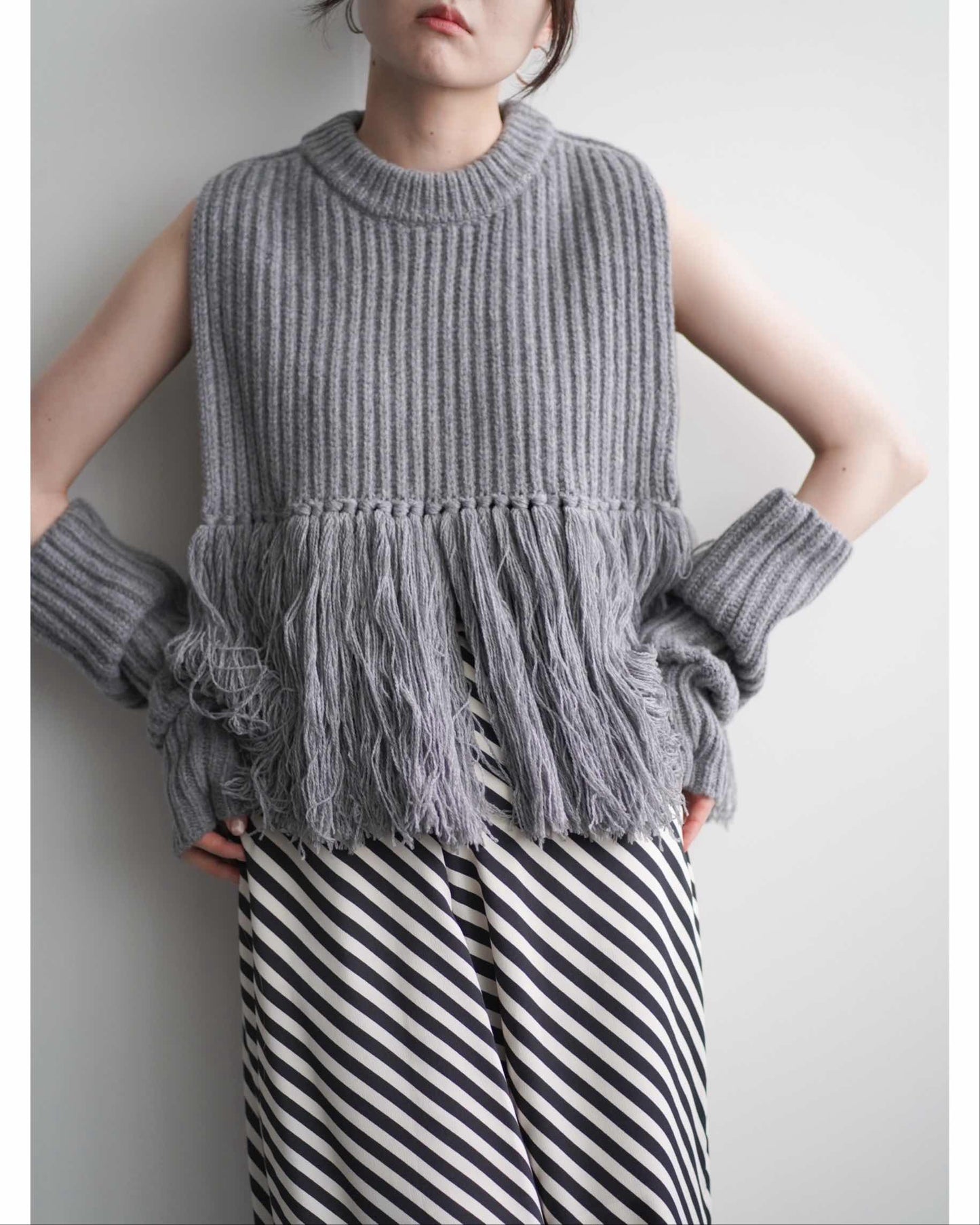 WOOL RIBBED ARM WARMERS