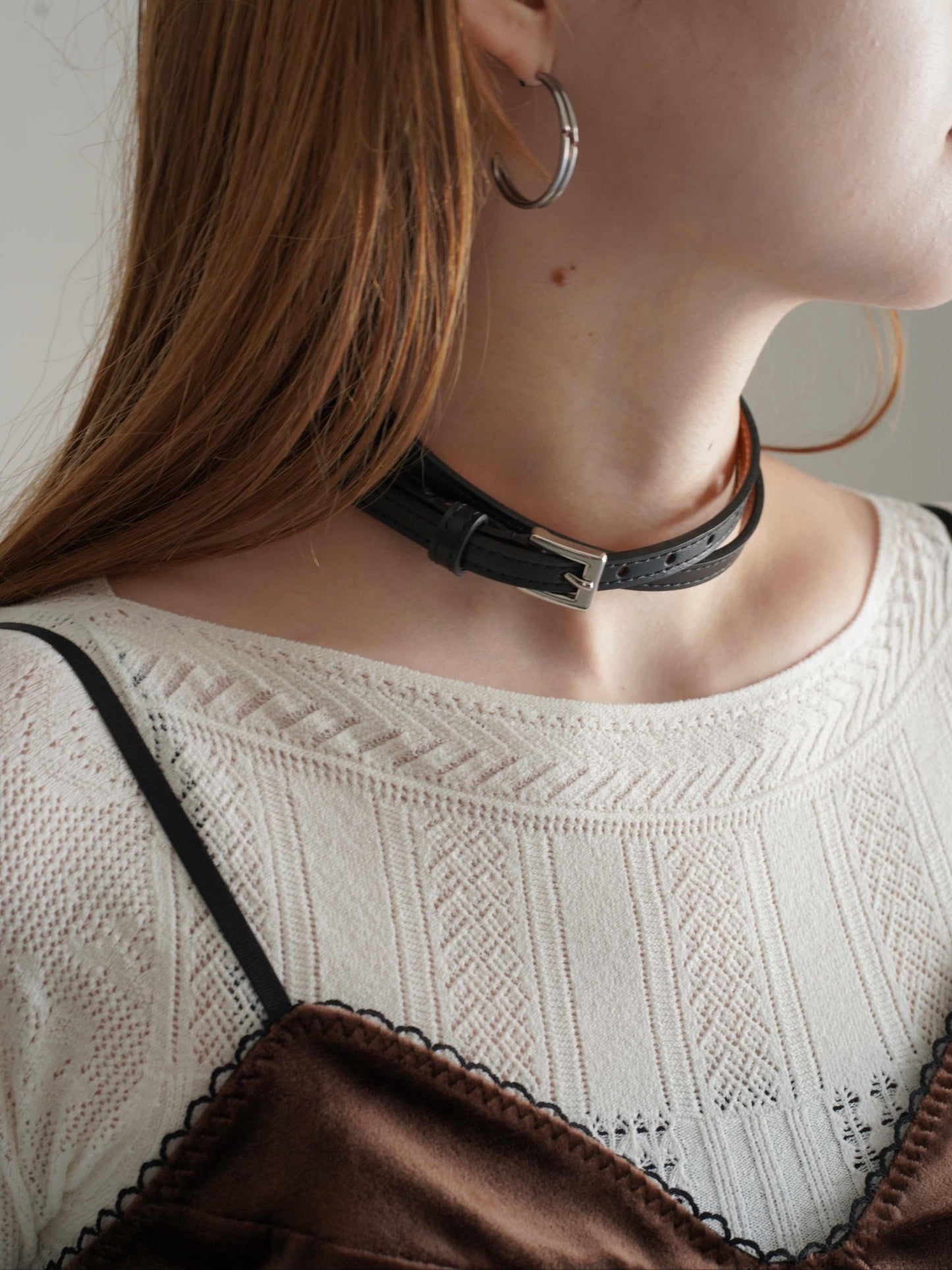 Leather skinny choker
