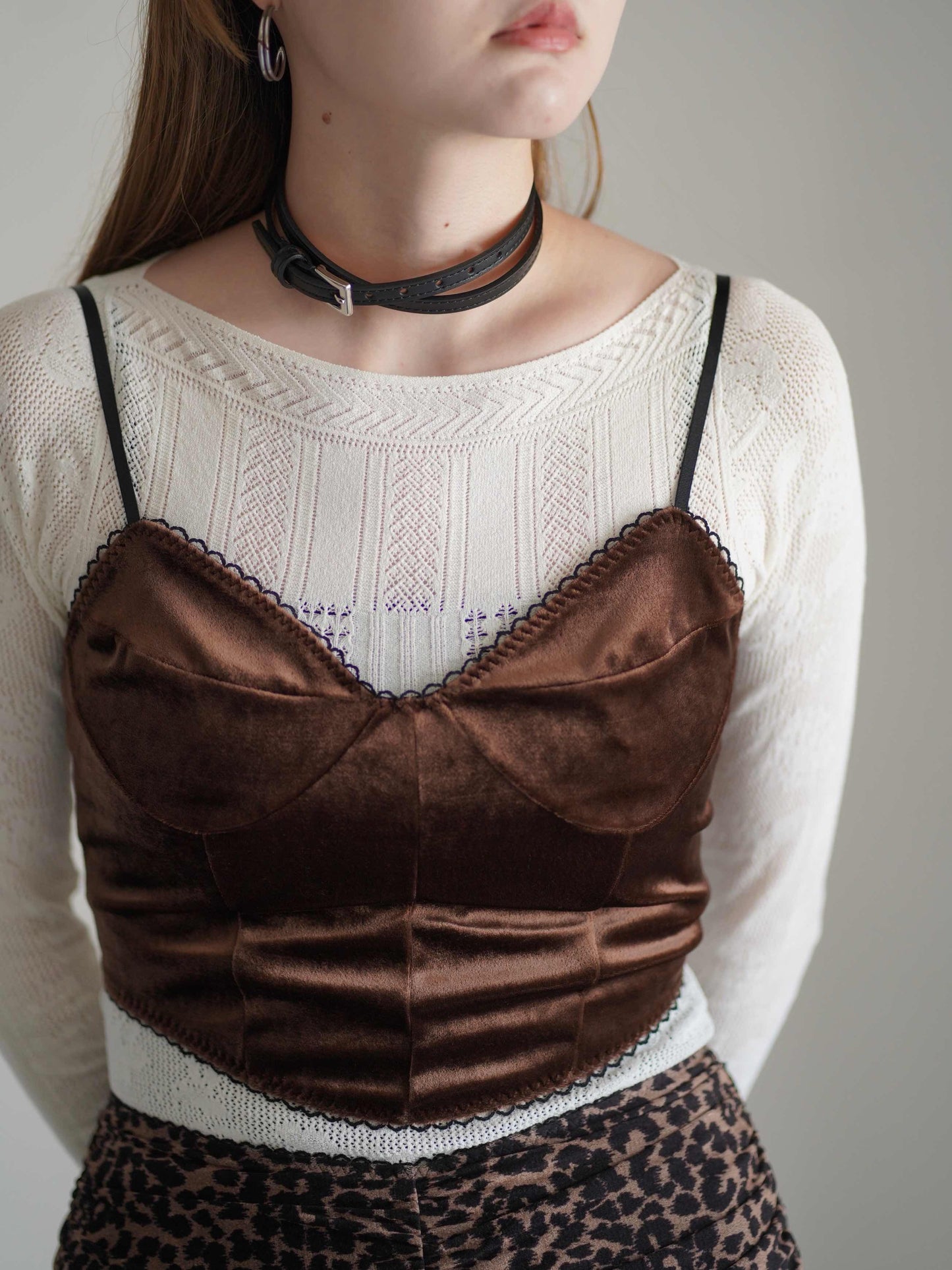 Leather skinny choker