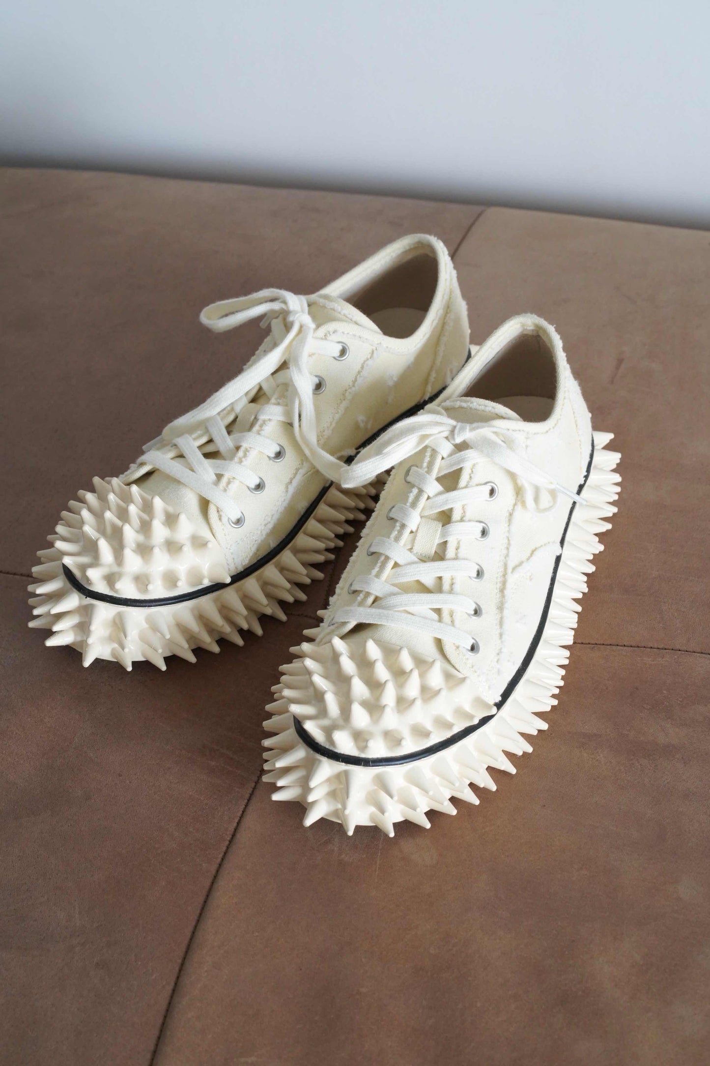SPIKY CANVAS SNEAKER