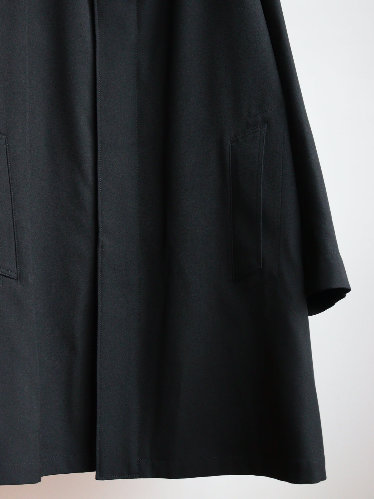 COAT010 Albert / Black Gabardine
