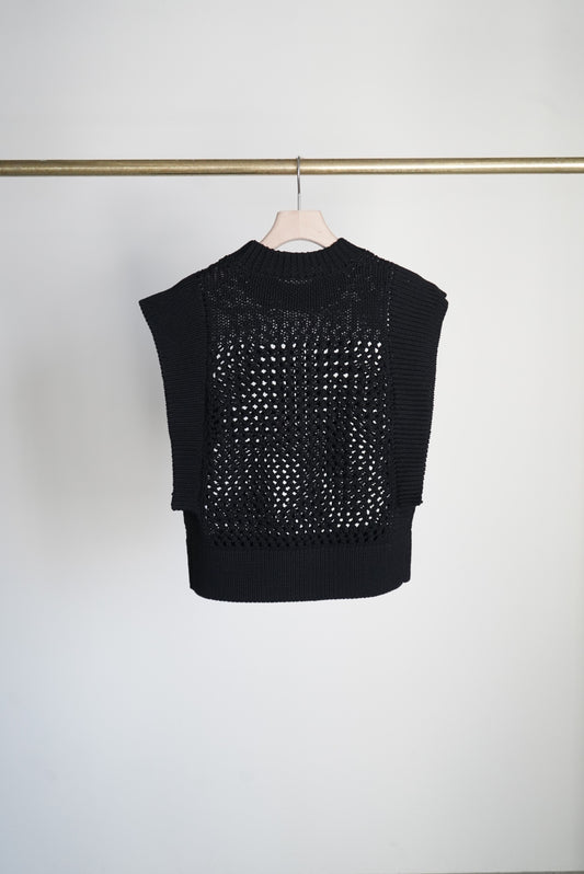 CROCHET SLEEVELESS KNIT