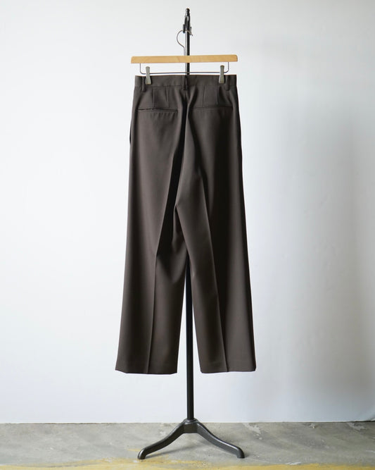 LIGHT WOOL MAX GABARDINE TWO-TUCK SLACKS