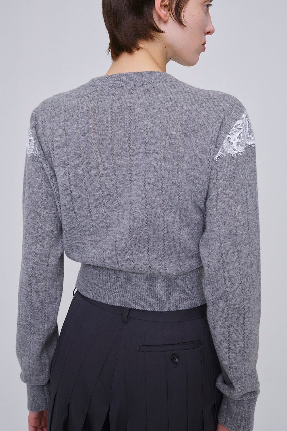 HAIRY LACE PANELED CROPPED PULLOVER
