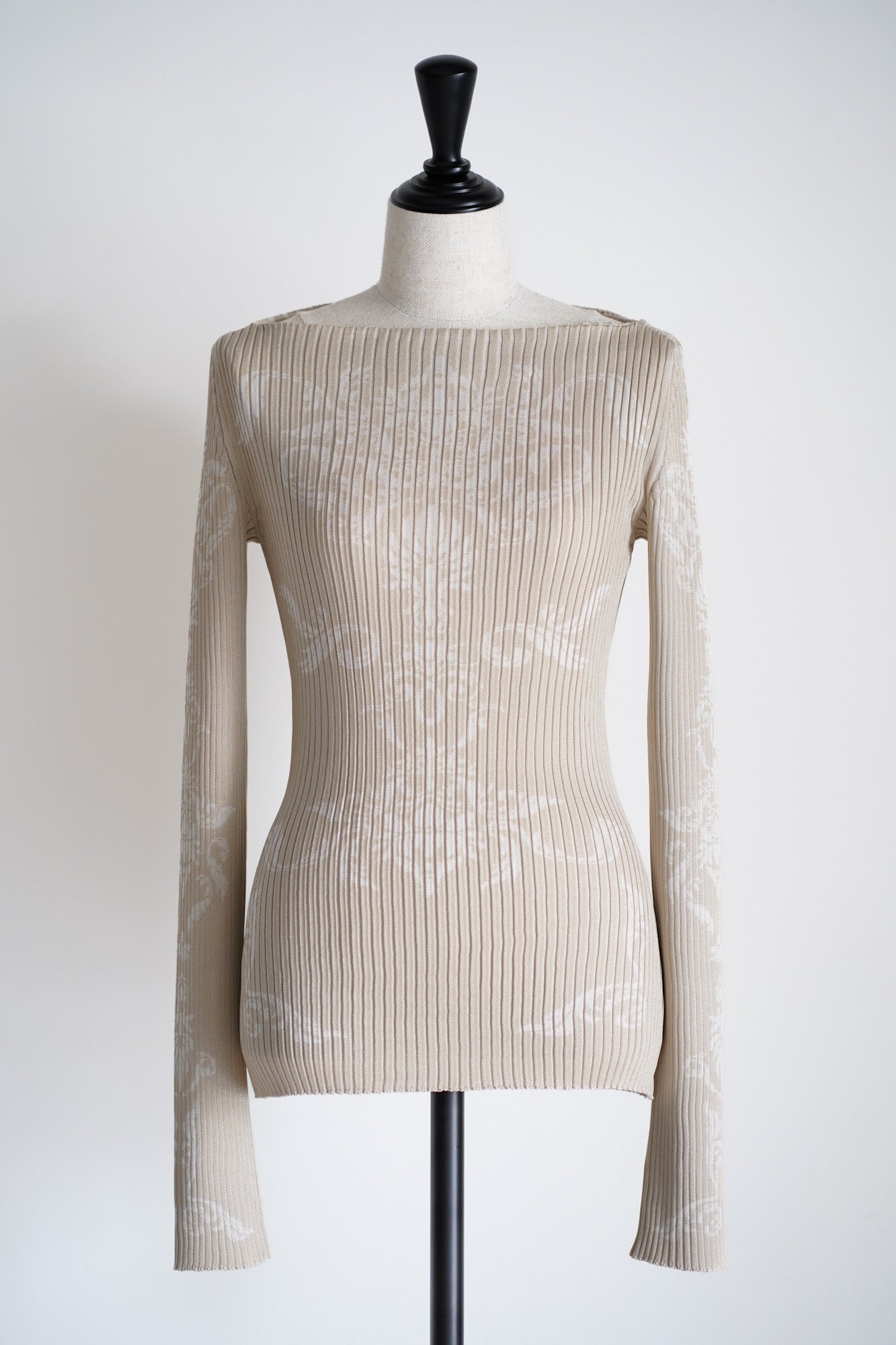 fetico DAMASK-PATTERN RIB KNIT TOP ベージュ DAMASK-PATTERN RIB KNIT TOP - BEIGE (FTC262-0708) | セレクト