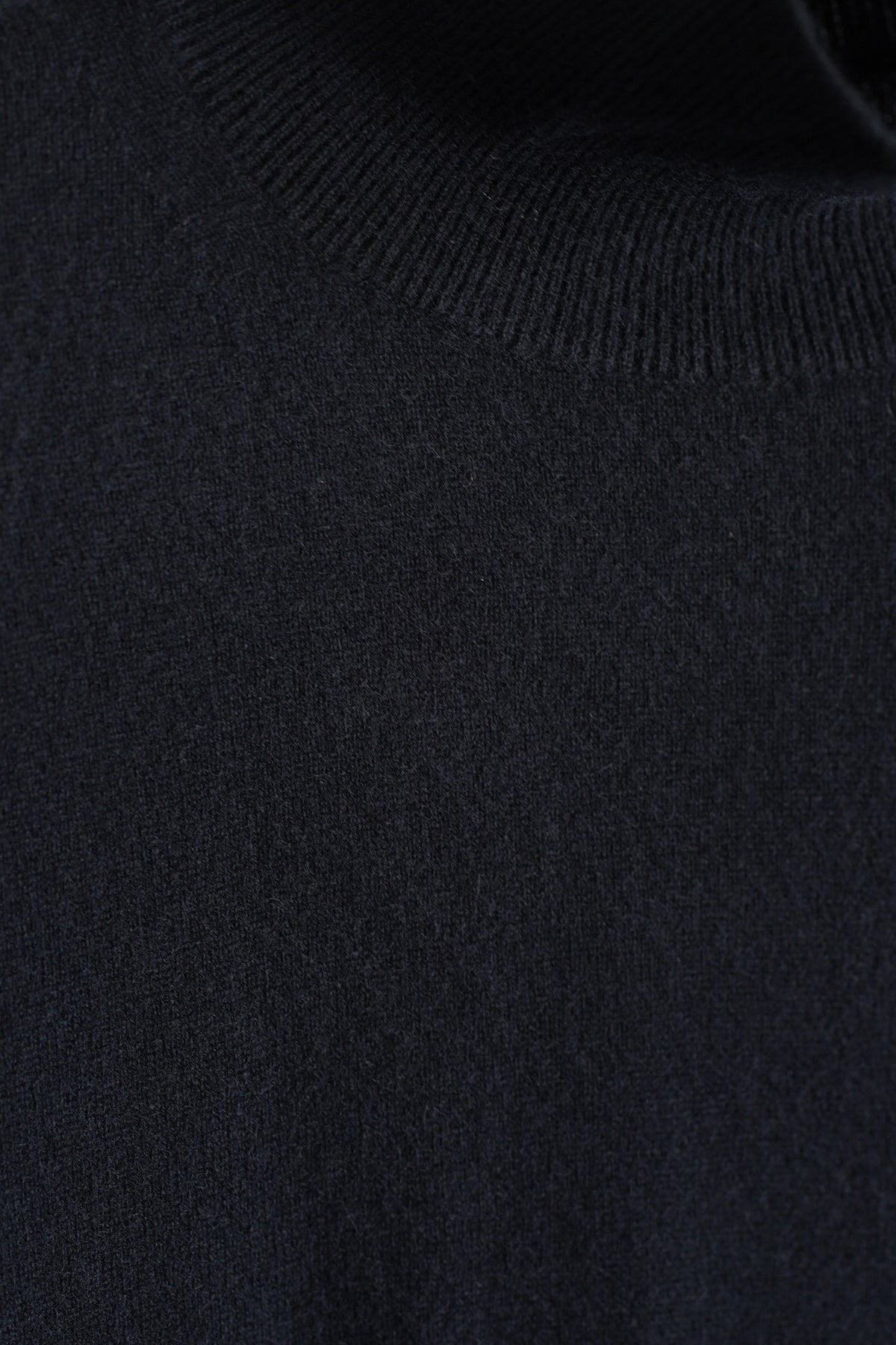 BABY CASHMERE KNIT TURTLE