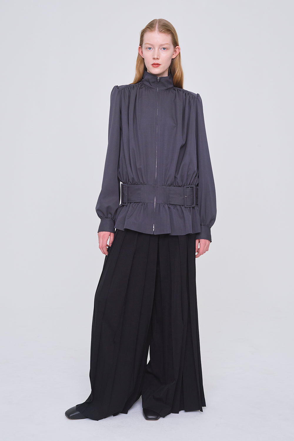 FINE WOOL SUITING GATHERED BELTED BLOUSON
