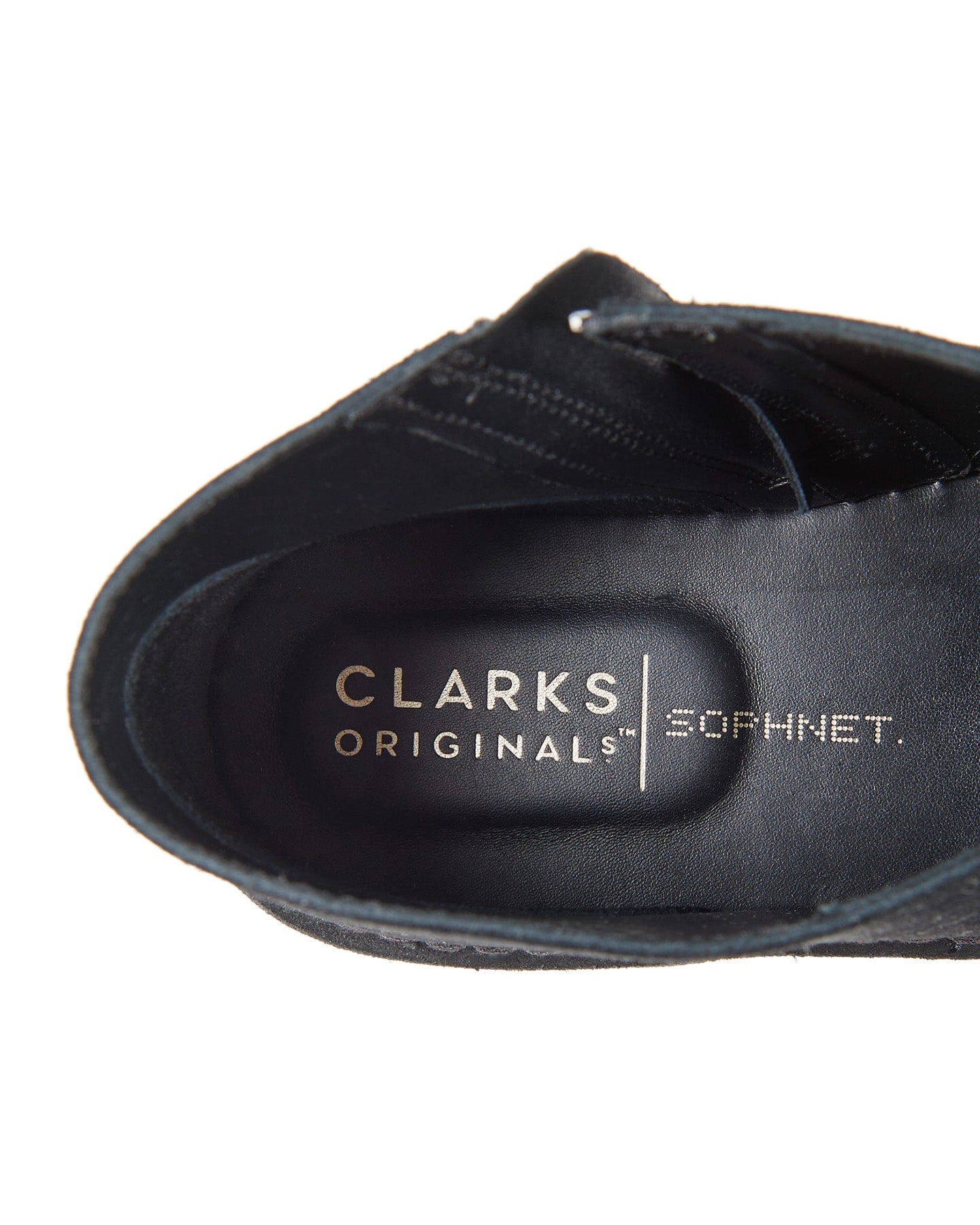 CLARKS DESERT BOOTS