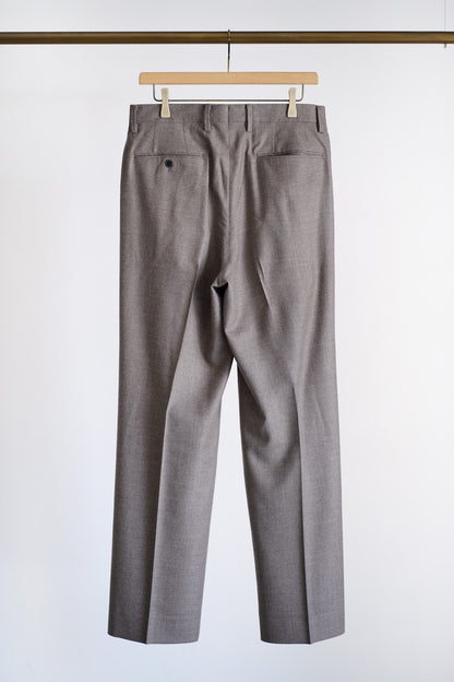 SUPER LIGHT WOOL TWO-TUCK SLACKS