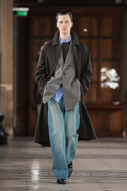 OVERSIZE FIT DENIM PANTS