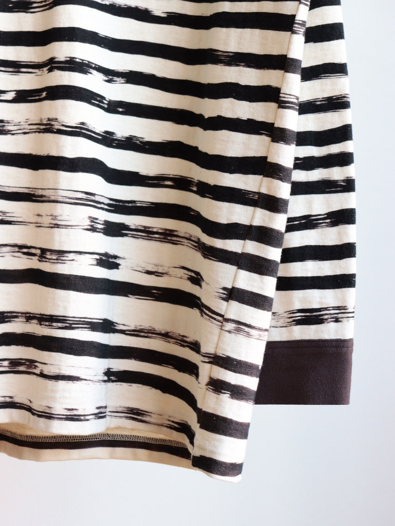 border long sleeve cutsewn