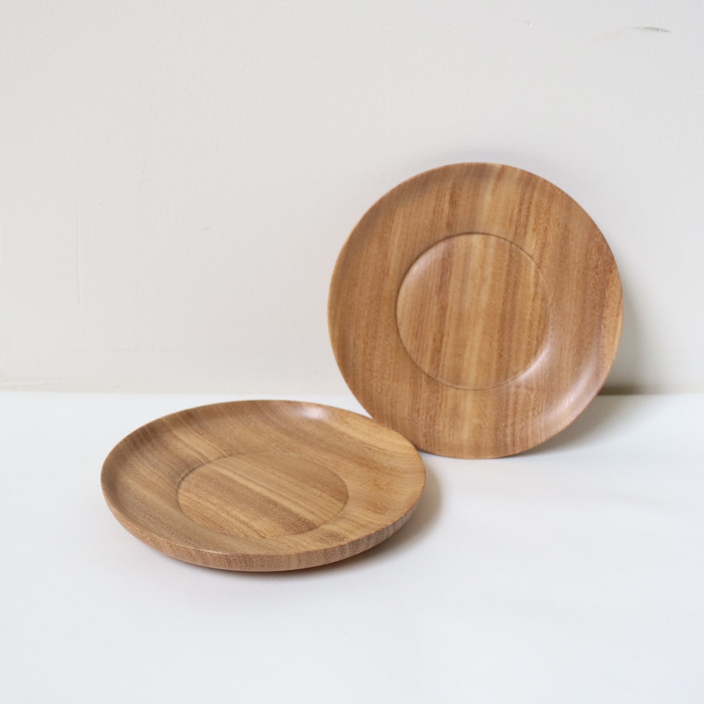 SET OF 2 HANDTURNED MEDIUM PLATE
