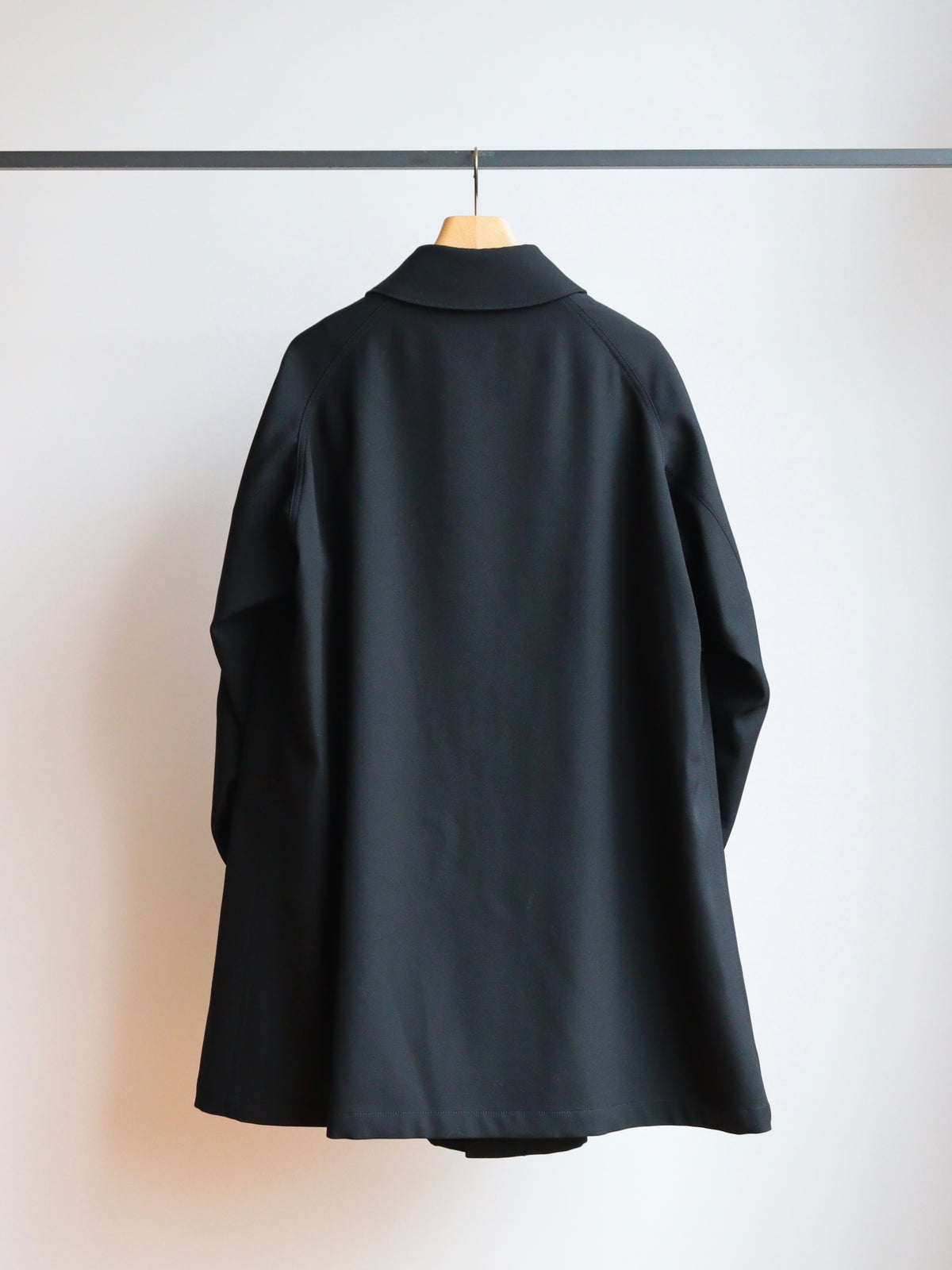 COAT010 Albert / Black Gabardine