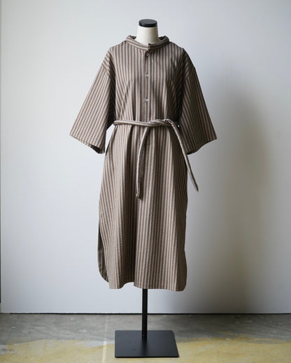 CAFTAN WITH PADDED COLLAR