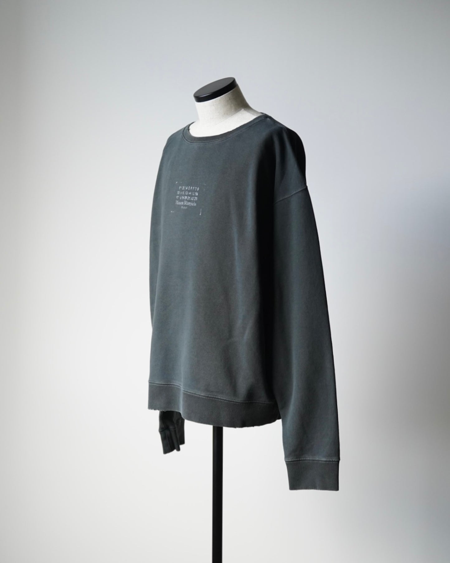 S50GU0235 STAMP LOGO SWEATSHIRT