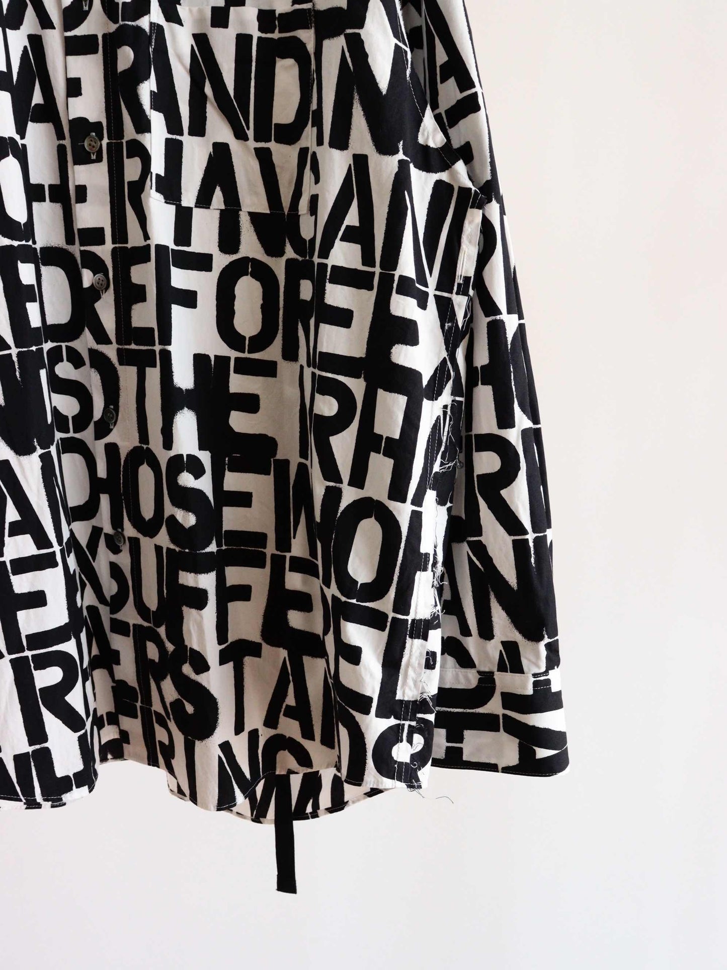 regular collar shirt