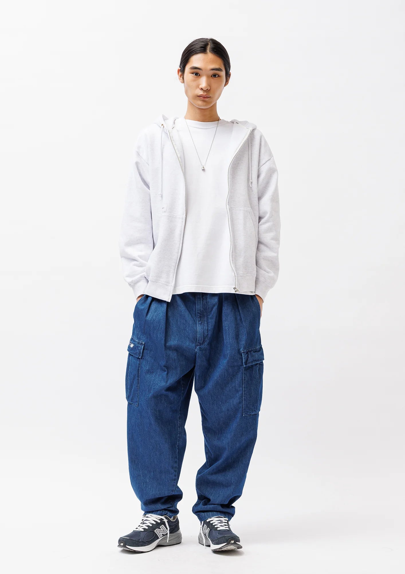 THROWDY ZIP HOODY