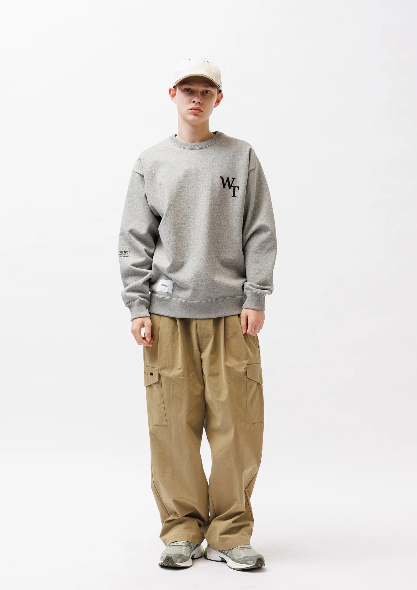 ACADEMY SWEATER