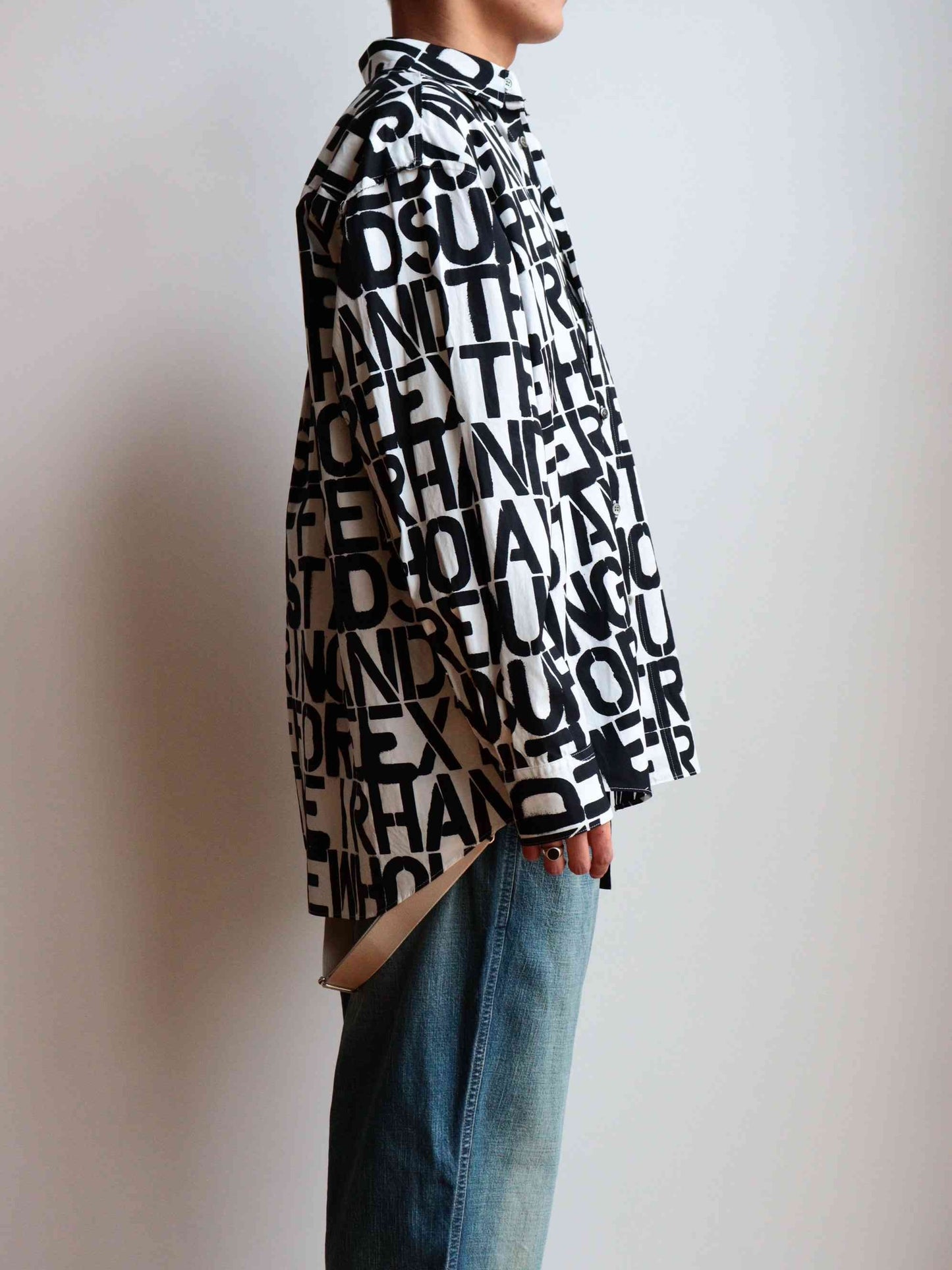 regular collar shirt